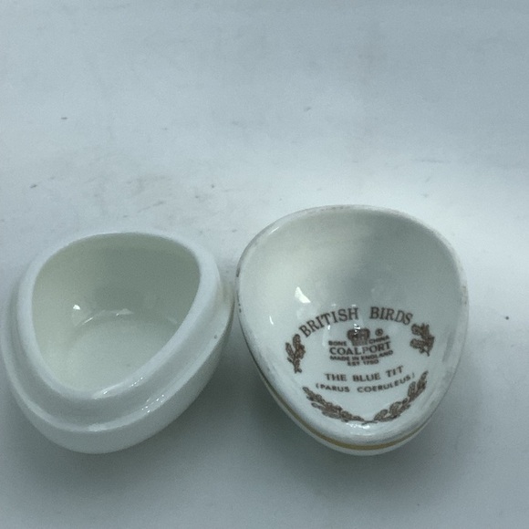 Three English Bone China Egg - Shaped Trinket Boxes with Bird Design - Picture 8 of 9